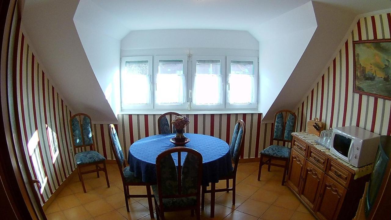 Abigél Vendégház Harkány Esterno foto